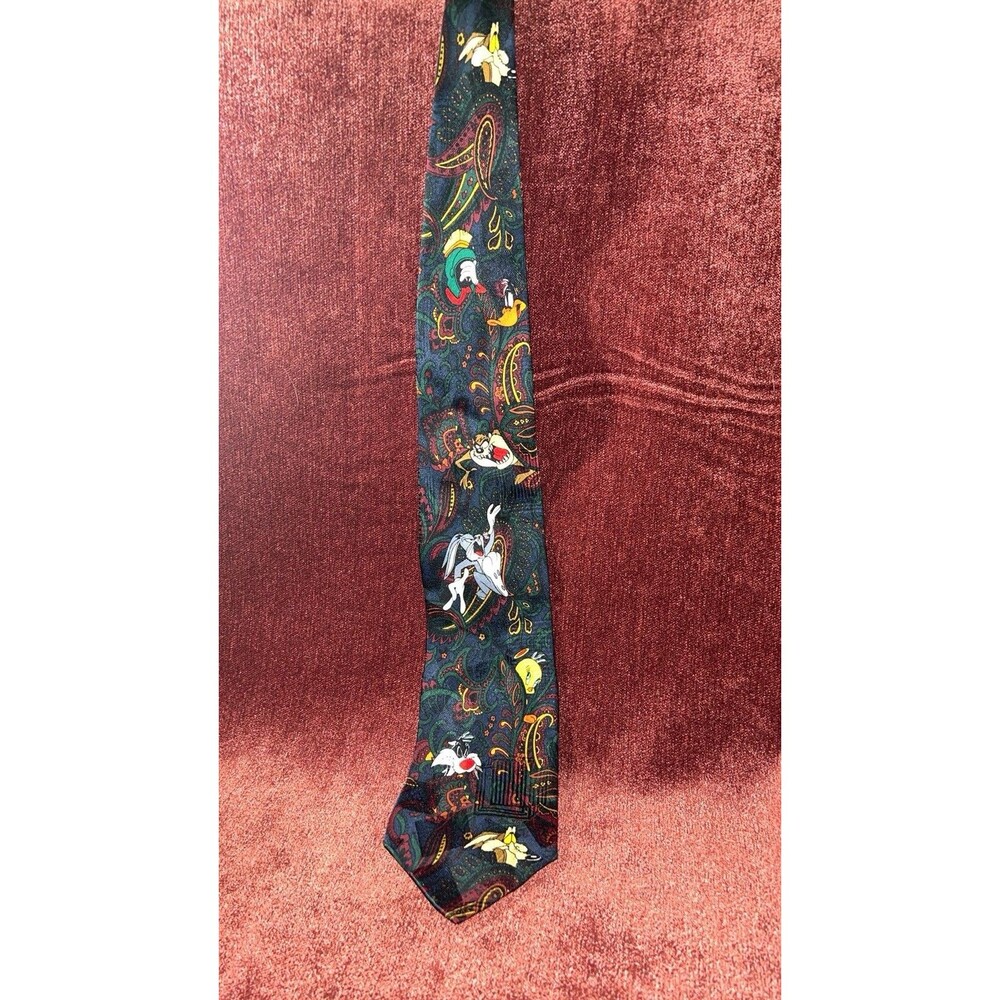 Vintage 1995 Looney Tunes Mania  100% Silk Tie Bugs & Tasmanian. 100% Silk